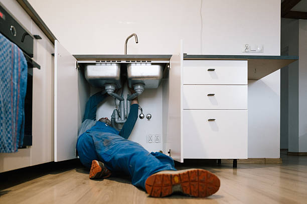 Professional Pipe Repair technician working in Dobbin, TX